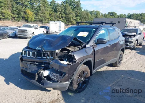 2021 Jeep Compass Latitude 4X4 z USA, uszkodzony, nr VIN 3C4NJDBB1MT560627